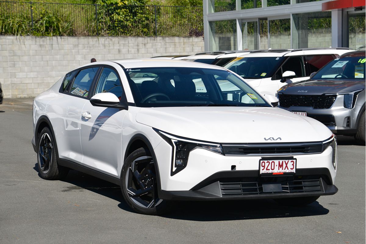 2025 Kia K4 Sport CL4m