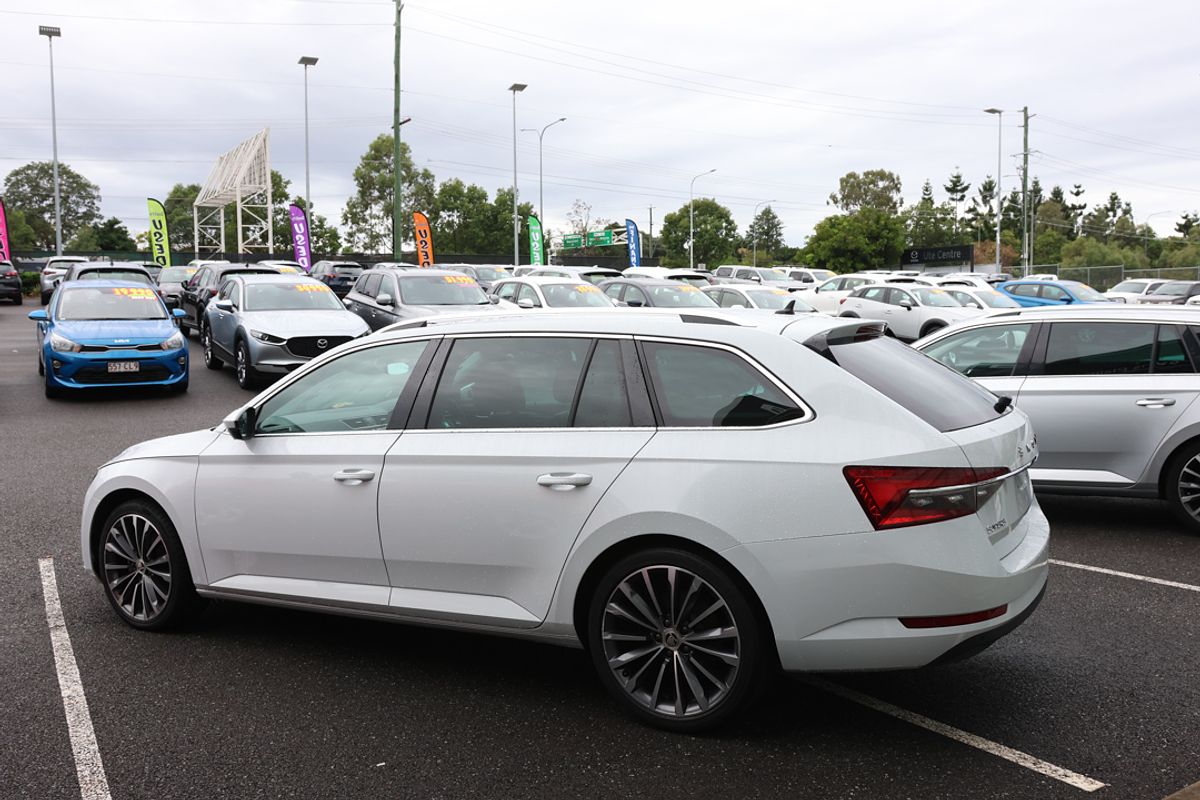 2022 SKODA Superb 162TSI Style NP