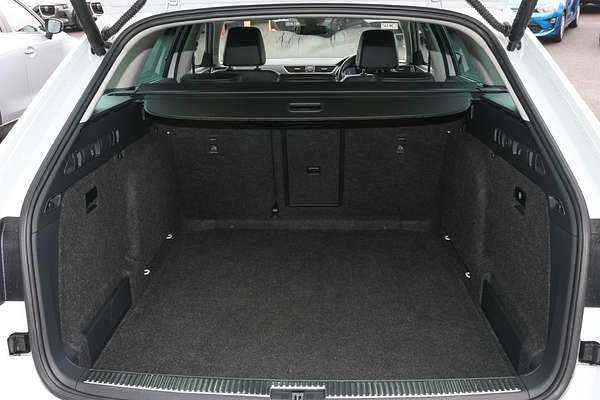 2022 SKODA Superb 162TSI Style NP