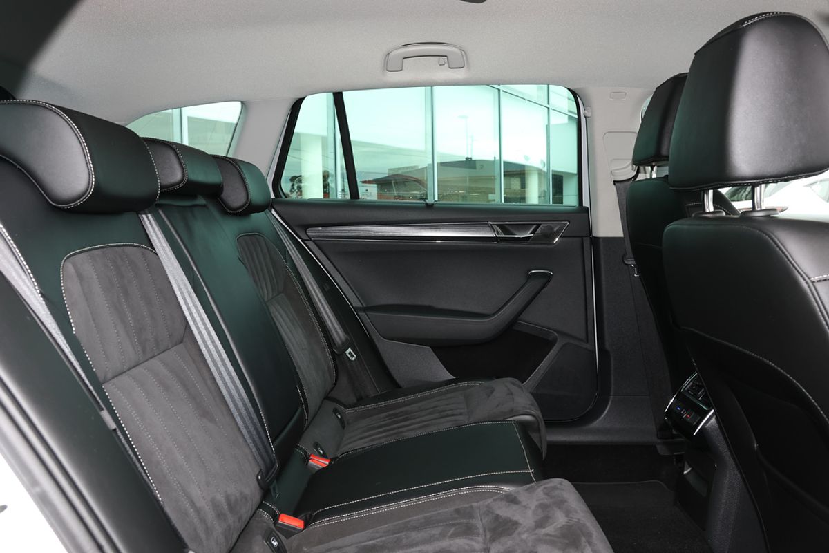 2022 SKODA Superb 162TSI Style NP