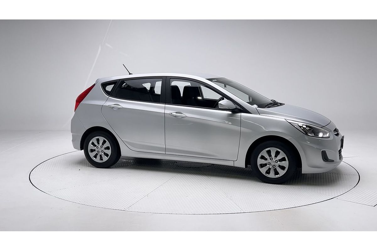2016 Hyundai Accent Active RB4