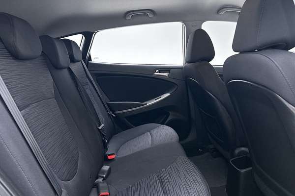 2016 Hyundai Accent Active RB4