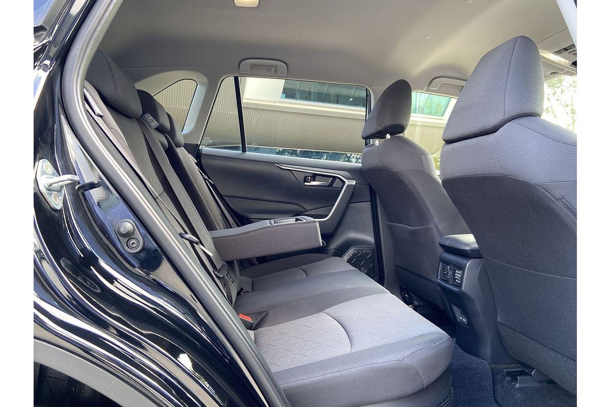 2024 Toyota RAV4 GXL AXAH52R