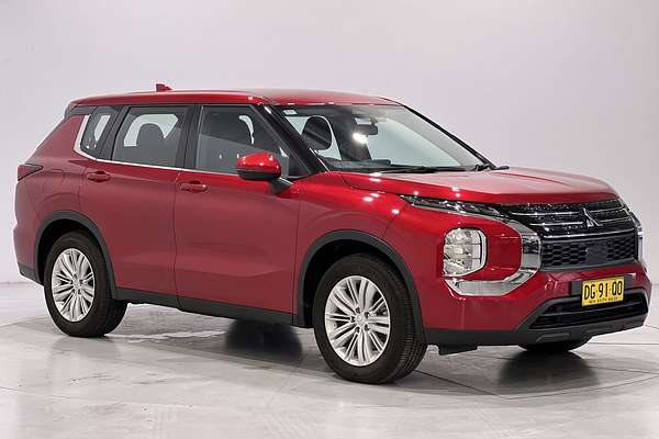 2022 Mitsubishi Outlander ES ZM