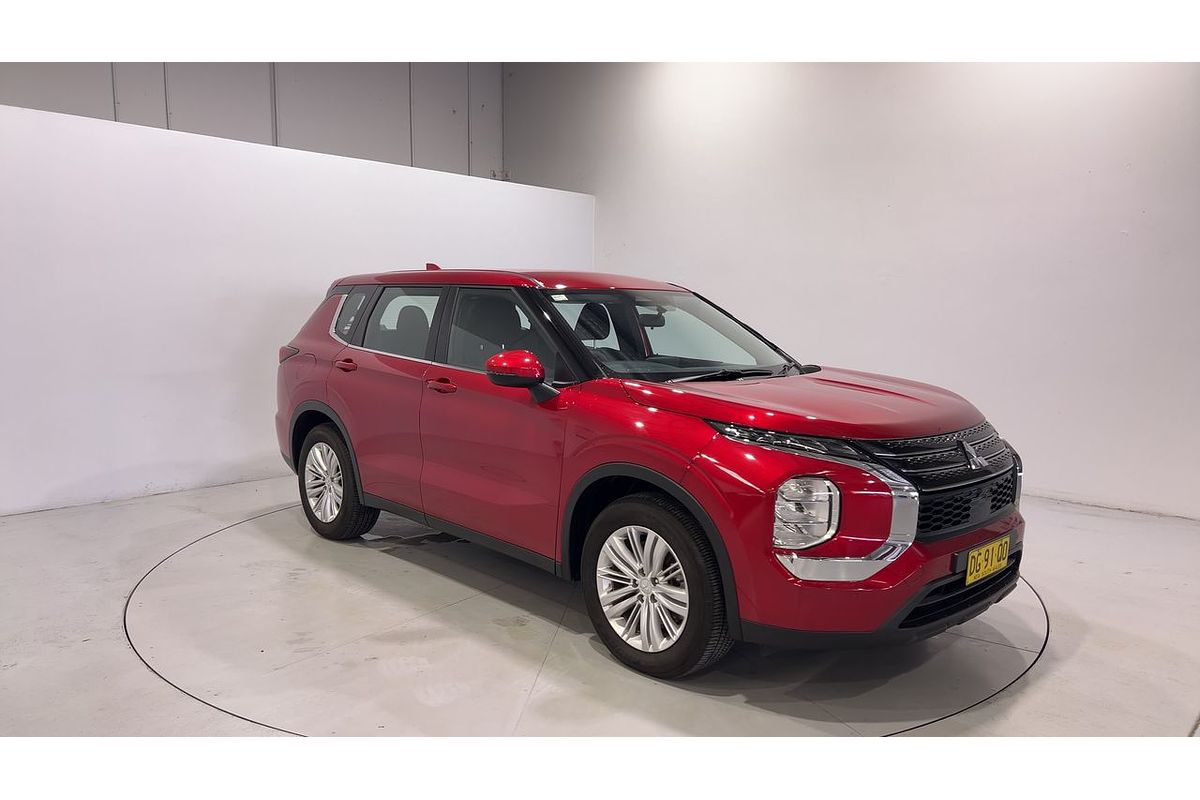2022 Mitsubishi Outlander ES ZM