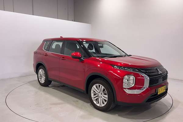 2022 Mitsubishi Outlander ES ZM