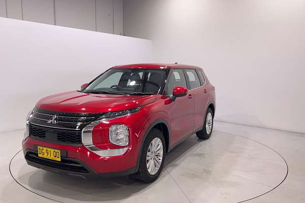 2022 Mitsubishi Outlander ES ZM