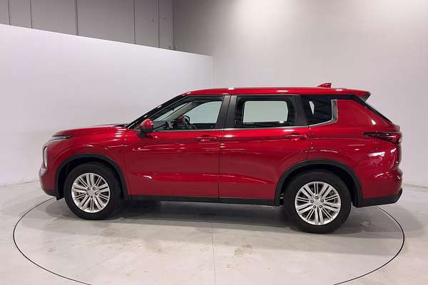 2022 Mitsubishi Outlander ES ZM