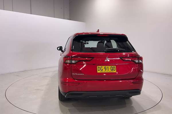 2022 Mitsubishi Outlander ES ZM