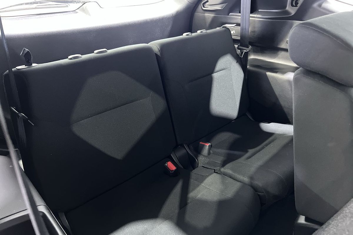 2023 Mitsubishi Outlander ES ZM