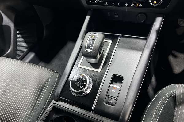 2023 Mitsubishi Outlander ES ZM