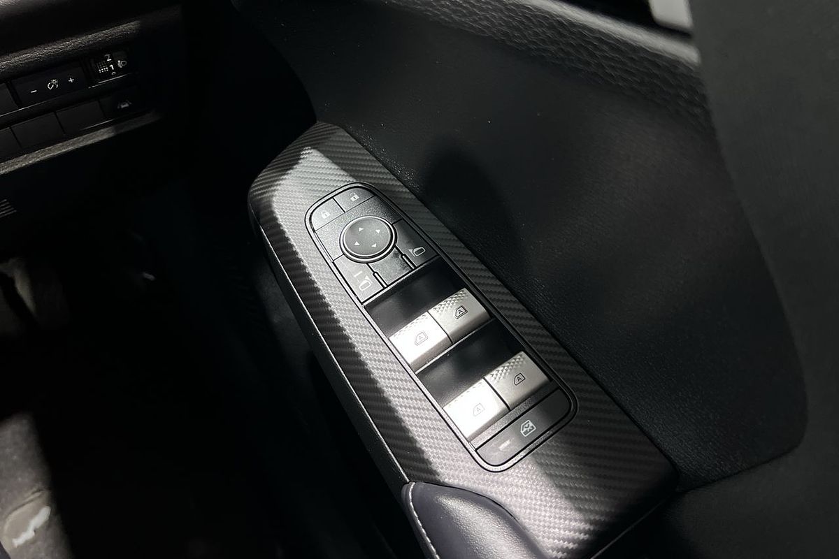 2023 Mitsubishi Outlander ES ZM