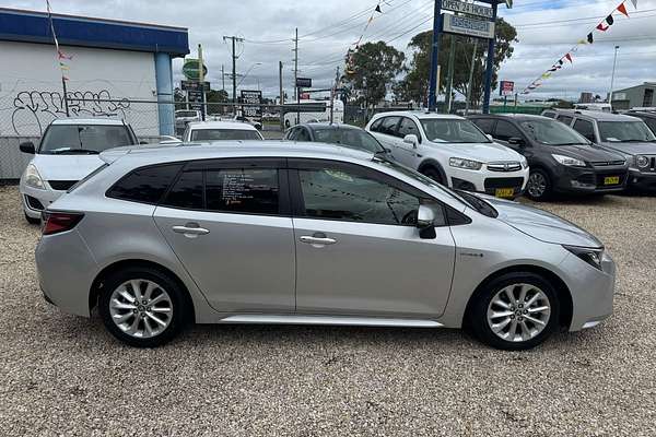 2019 Toyota Corolla SX Hybrid ZWE211R