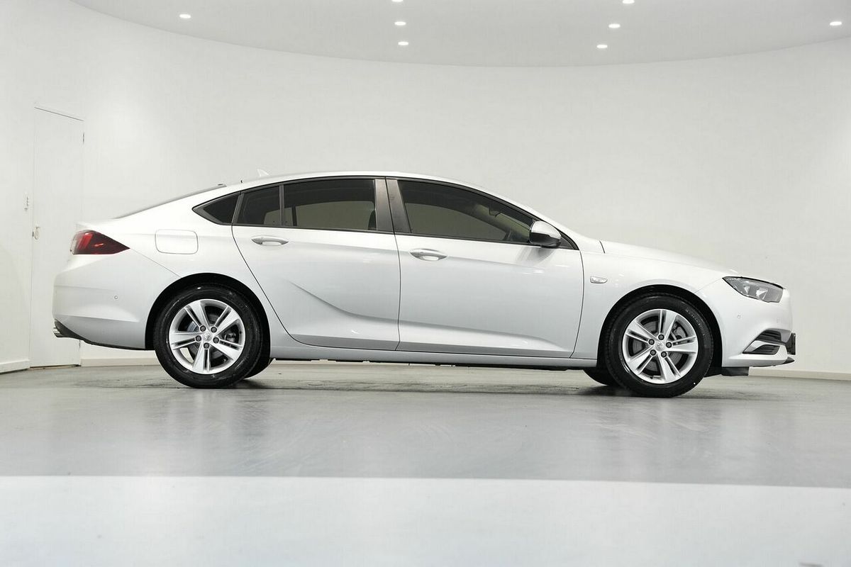 2020 Holden Commodore LT ZB