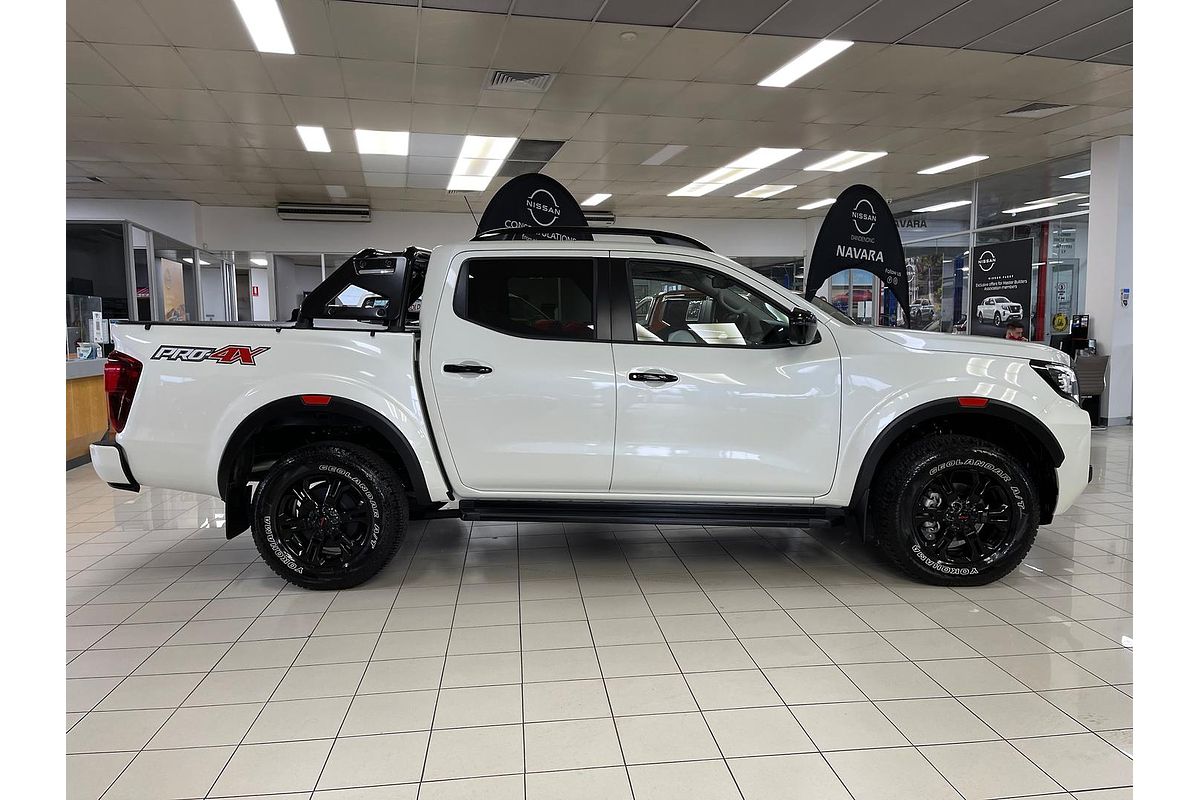 2025 Nissan Navara PRO-4X D23 4X4