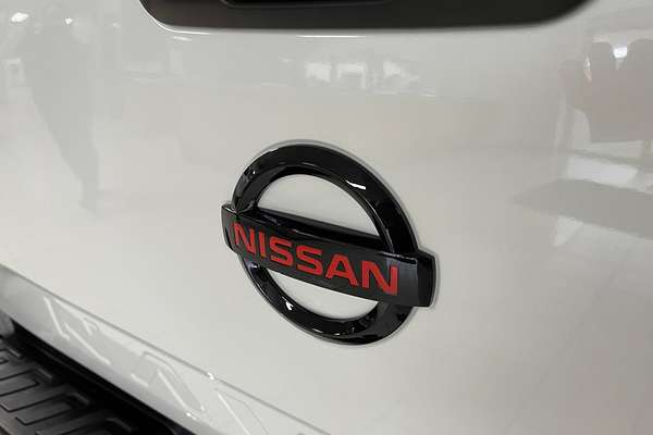2025 Nissan Navara PRO-4X D23 4X4