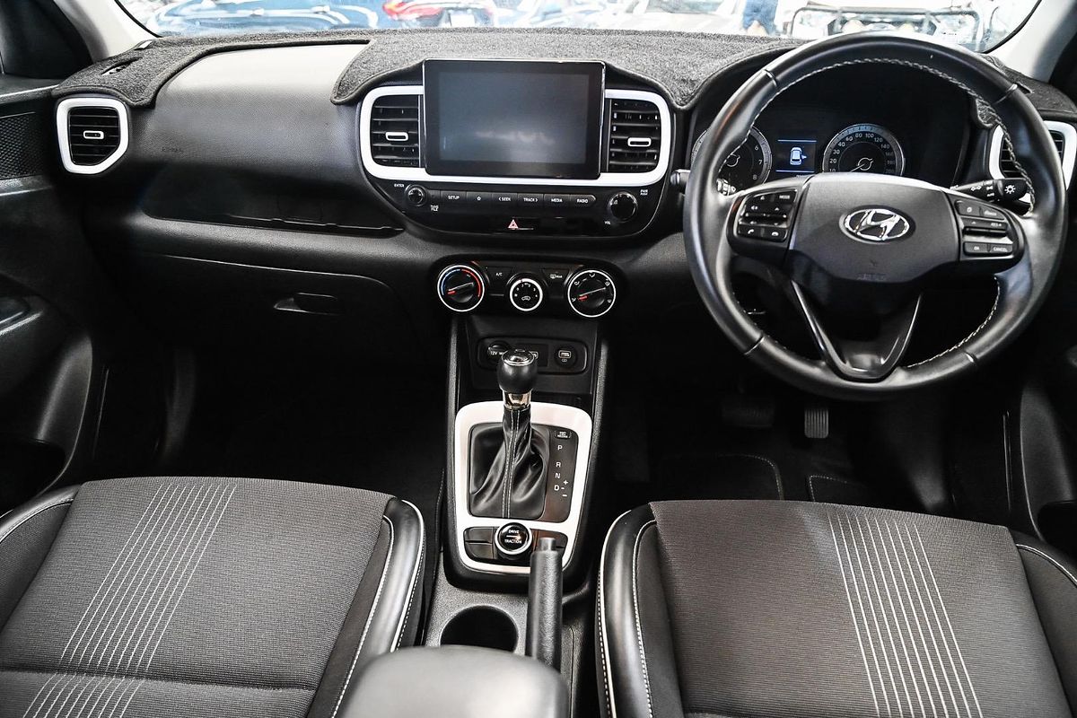 2021 Hyundai Venue Active QX.V3