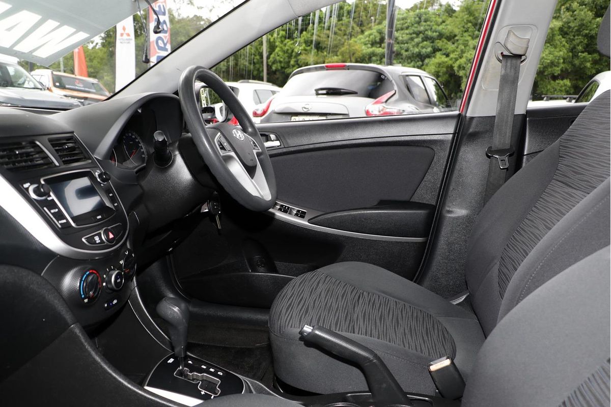 2016 Hyundai Accent Active RB4