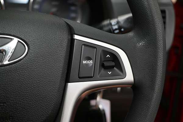 2016 Hyundai Accent Active RB4