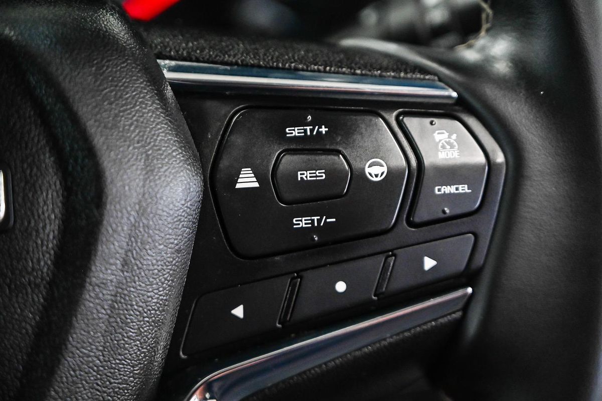 2023 Isuzu MU-X LS-T