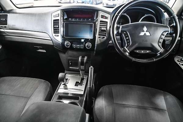 2018 Mitsubishi Pajero GLX NX