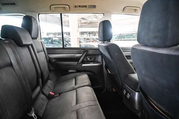 2018 Mitsubishi Pajero GLX NX