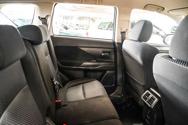 2019 Mitsubishi Outlander ES ZL