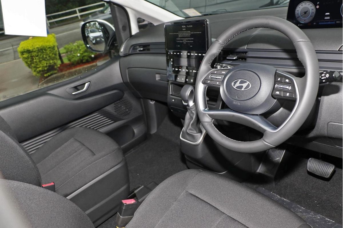 2025 Hyundai STARIA LOAD Premium US4.V3