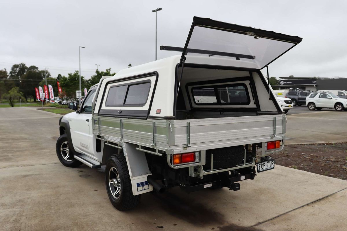 2016 Nissan Patrol ST Series 5 4X4