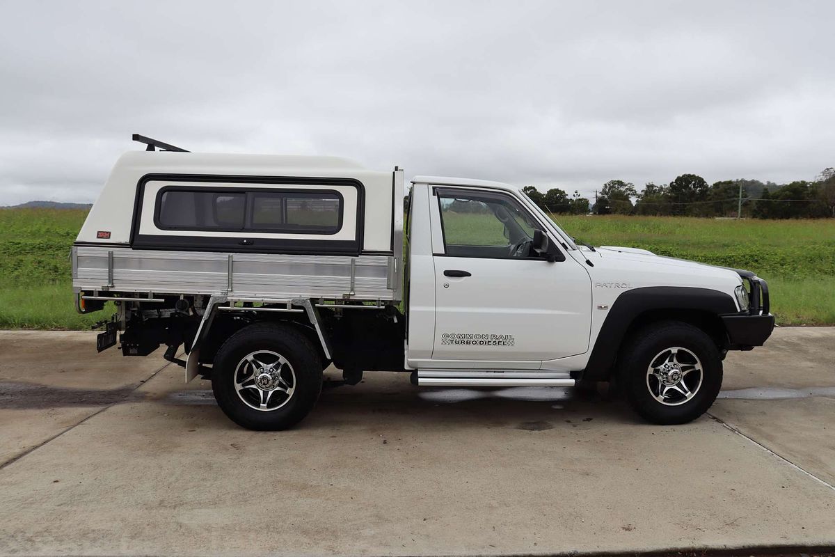 2016 Nissan Patrol ST Series 5 4X4