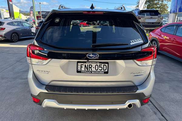 2024 Subaru Forester Hybrid S S5