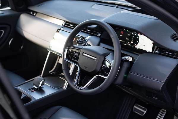 2024 Land Rover Discovery Sport P250 Dynamic SE L550