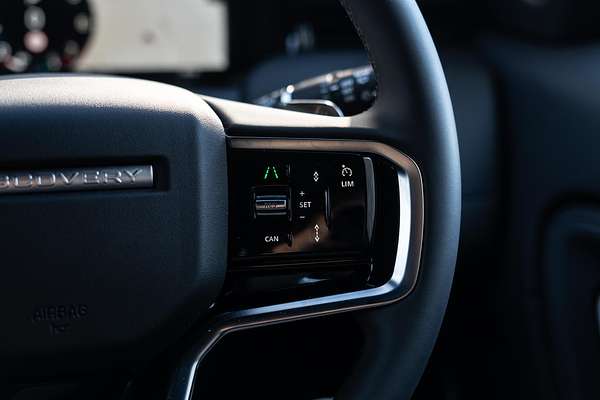 2024 Land Rover Discovery Sport P250 Dynamic SE L550