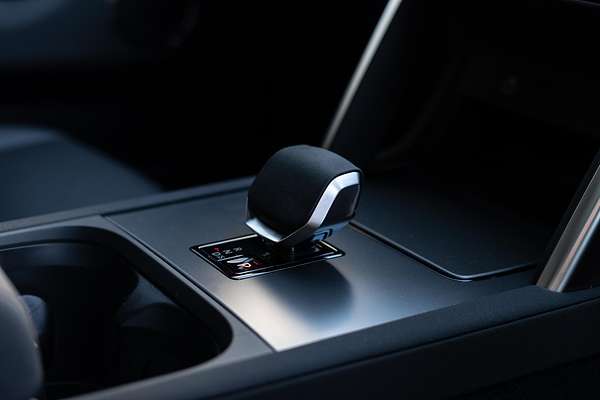 2024 Land Rover Discovery Sport P250 Dynamic SE L550