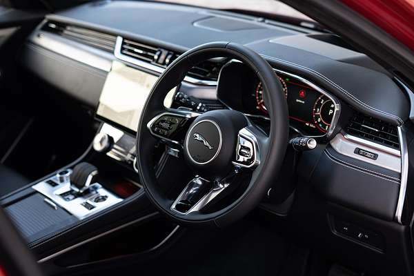 2024 Jaguar F-PACE P250 R-Dynamic SE 90th Anniversary Edition X761