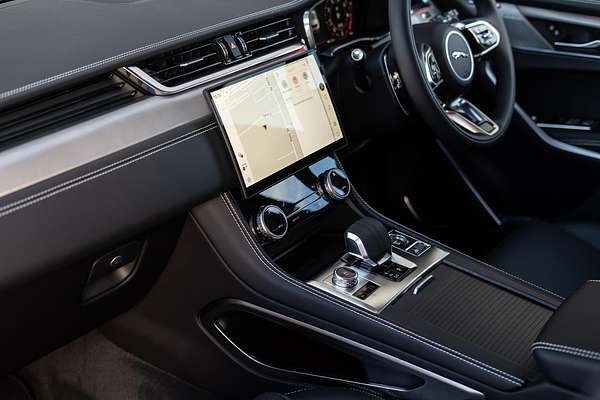2024 Jaguar F-PACE P250 R-Dynamic SE 90th Anniversary Edition X761