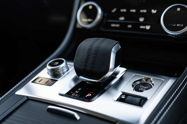 2024 Jaguar F-PACE P250 R-Dynamic SE 90th Anniversary Edition X761