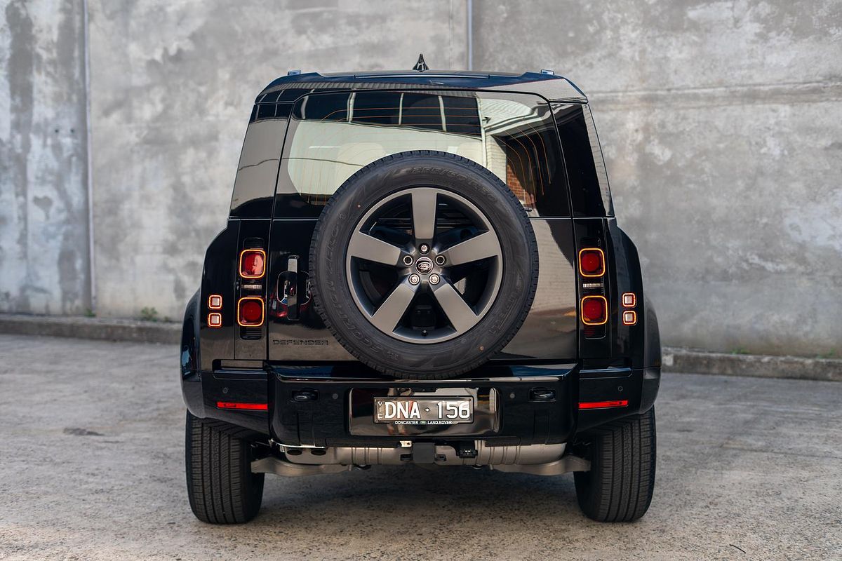 2025 Land Rover Defender 110 D350 X-Dynamic SE L663