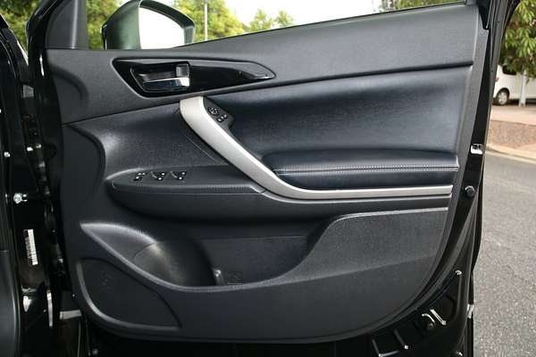 2023 Mitsubishi Eclipse Cross Exceed YB