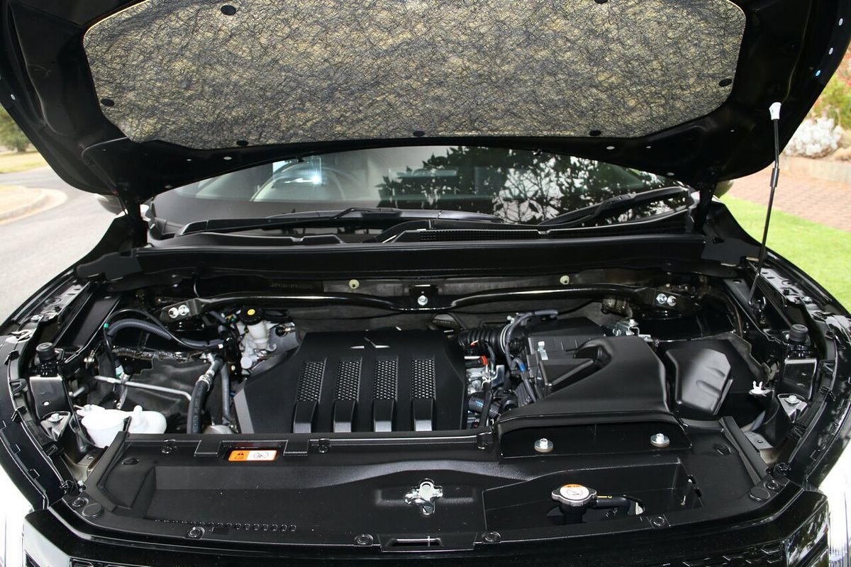2023 Mitsubishi Eclipse Cross Exceed YB