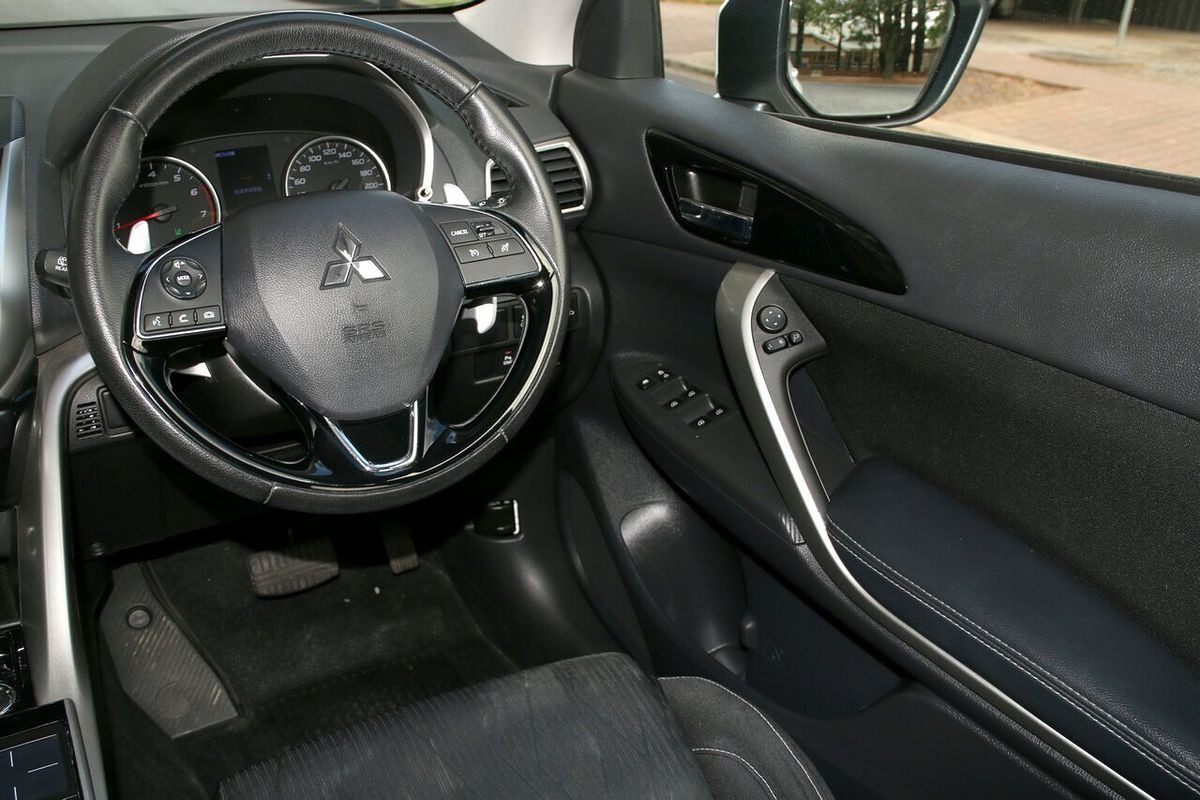2019 Mitsubishi Eclipse Cross LS YA