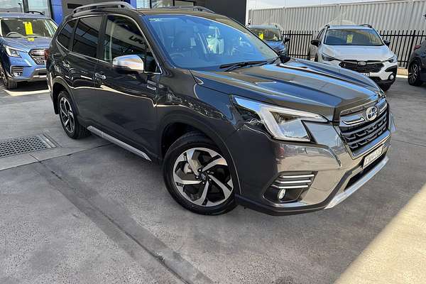 2024 Subaru Forester Hybrid S S5