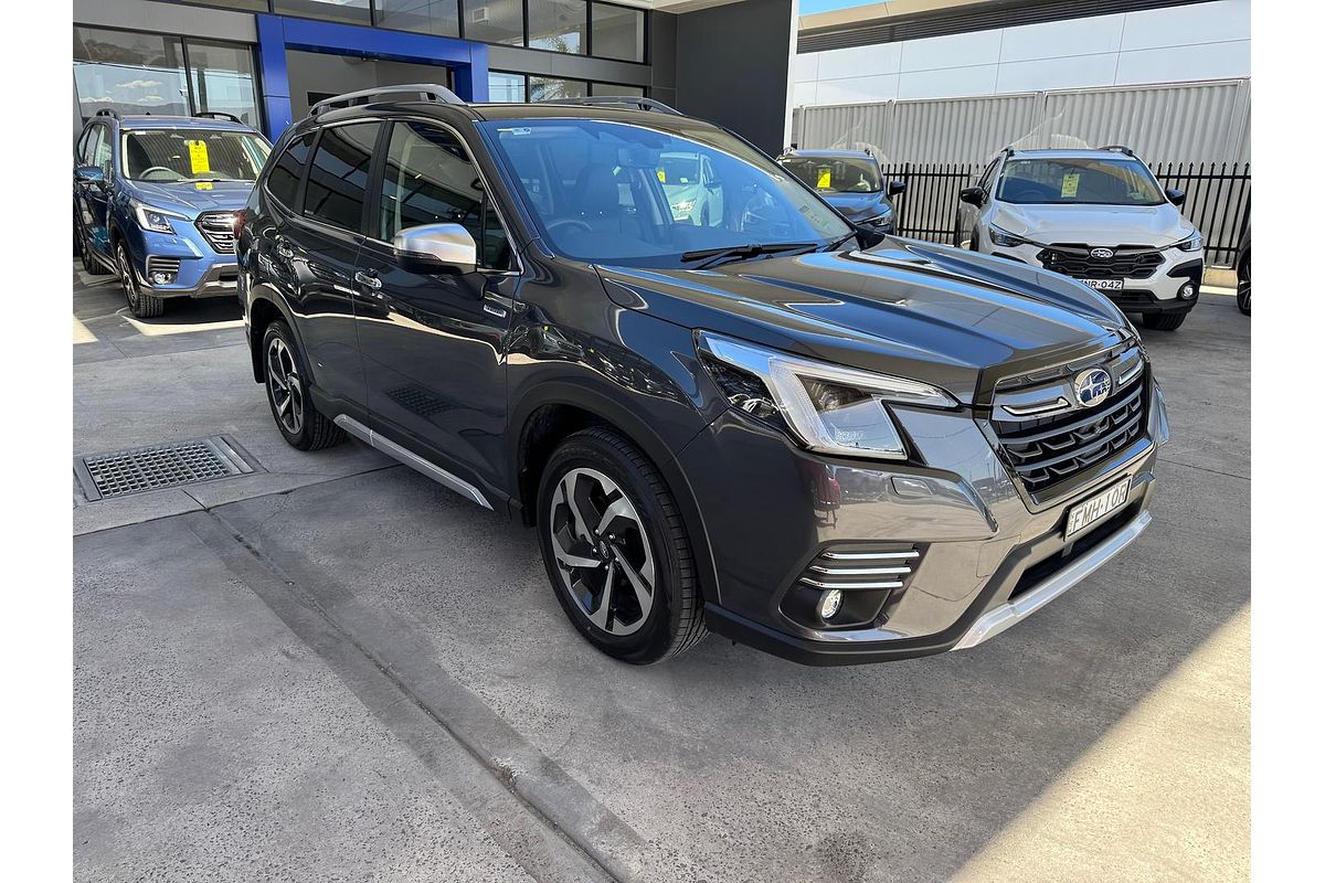 2024 Subaru Forester Hybrid S S5