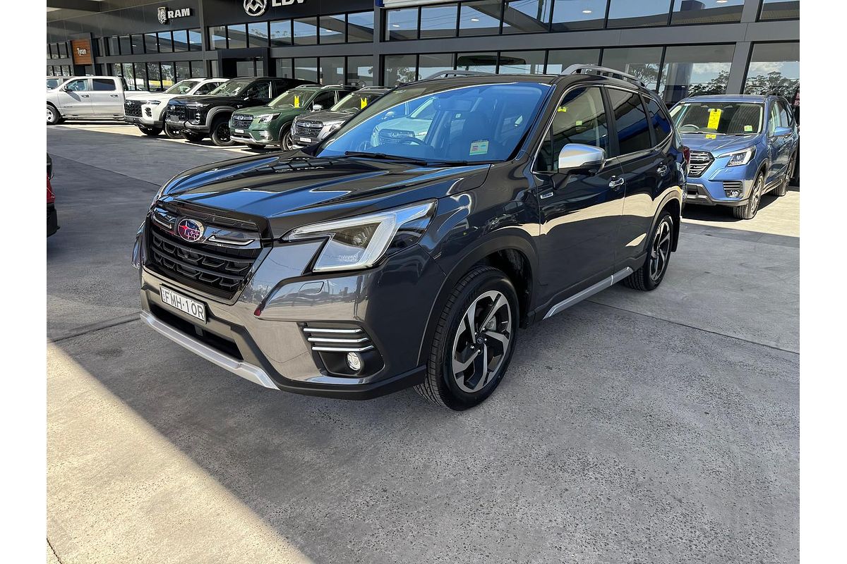 2024 Subaru Forester Hybrid S S5