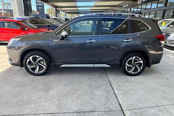 2024 Subaru Forester Hybrid S S5