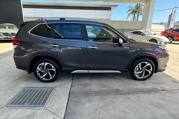 2024 Subaru Forester Hybrid S S5