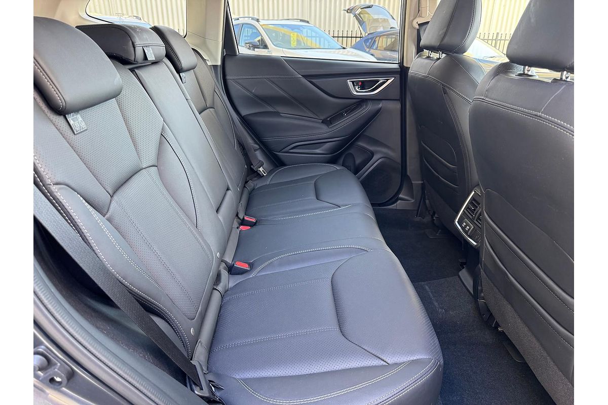 2024 Subaru Forester Hybrid S S5