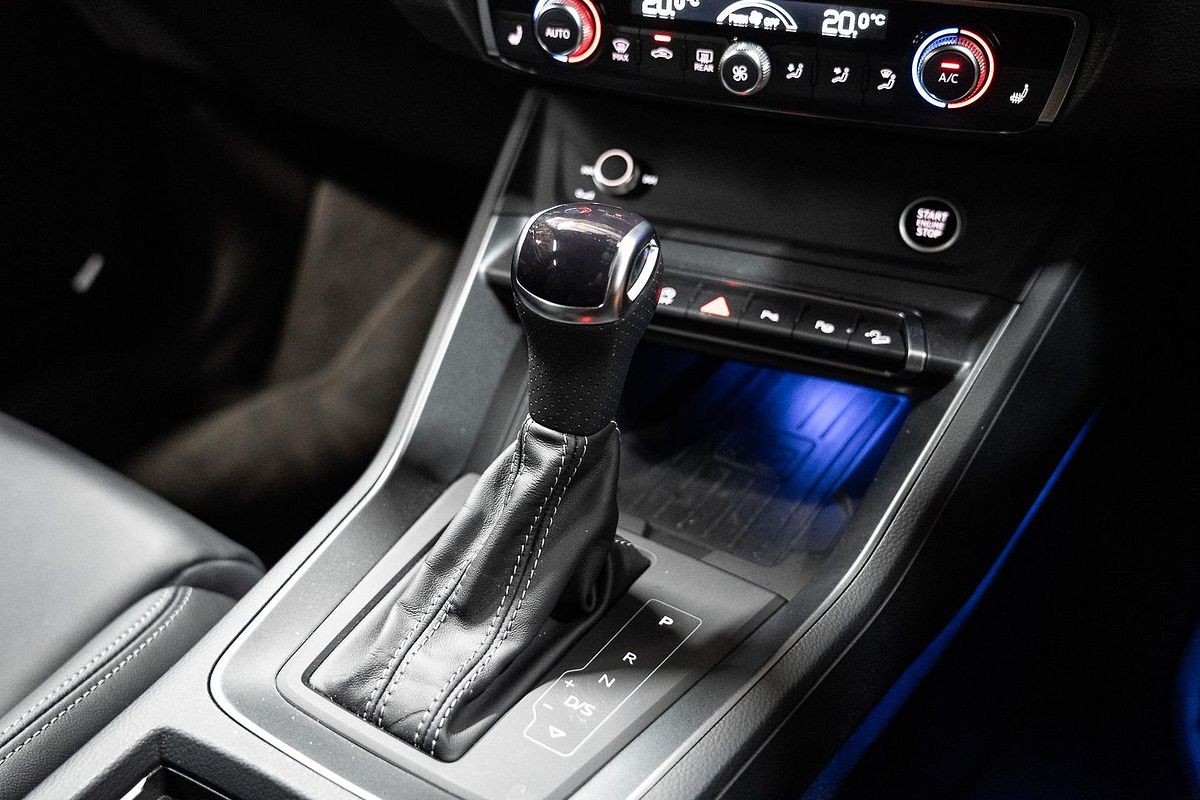 2023 Audi Q3 40 TFSI S line F3