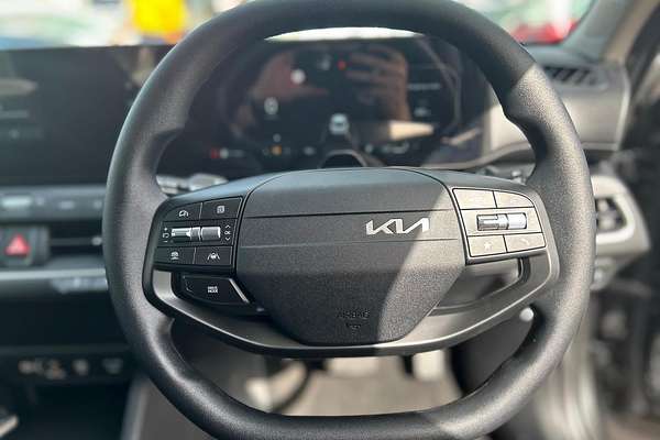 2025 Kia K4 Sport CL4m