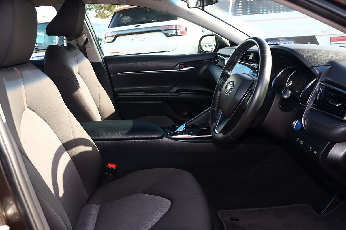 2020 Toyota Camry Ascent AXVH71R